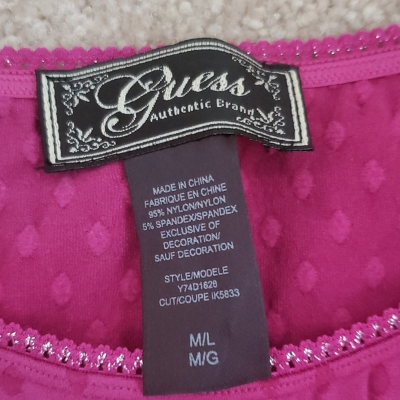 Guess top - Picture 2 of 3